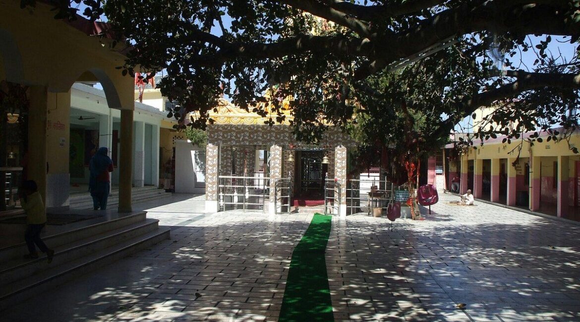 Sheetla Devi Temple